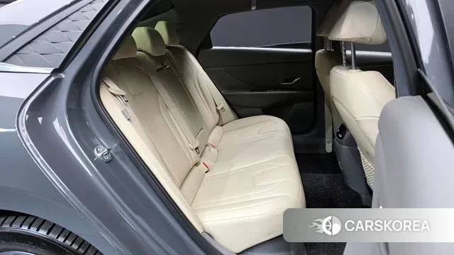 Hyundai The New Avante Hybrid (CN7) 2024 Серый из Кореи, фото 3