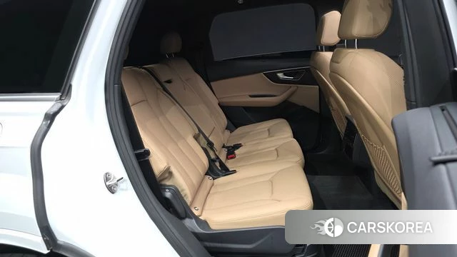 Audi Q7 (4M) 2023 Белый из Кореи, фото 3