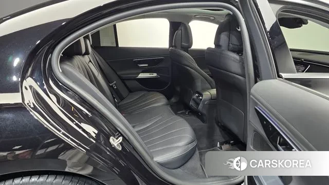 Mercedes-Benz E-Class W214 2024 Черный из Кореи, фото 3