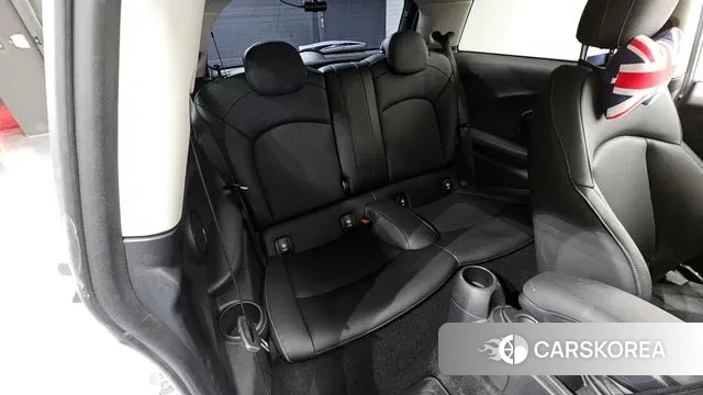 Mini Cooper 2020 Жемчужный цвет из Кореи, фото 3