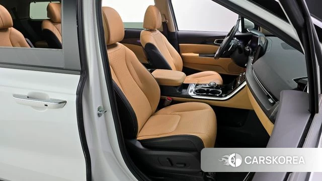 Kia Carnival 4th generation 2023 Белый из Кореи, фото 3