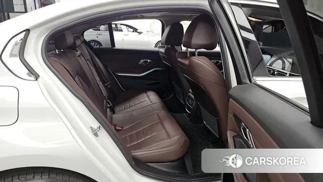 BMW 3 Series (G20) 2022 Белый из Кореи, фото 3