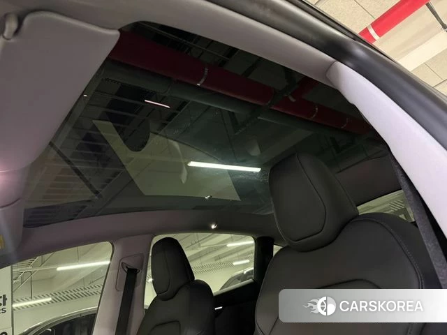 Tesla Model Y 2025 Серый из Кореи, фото 3