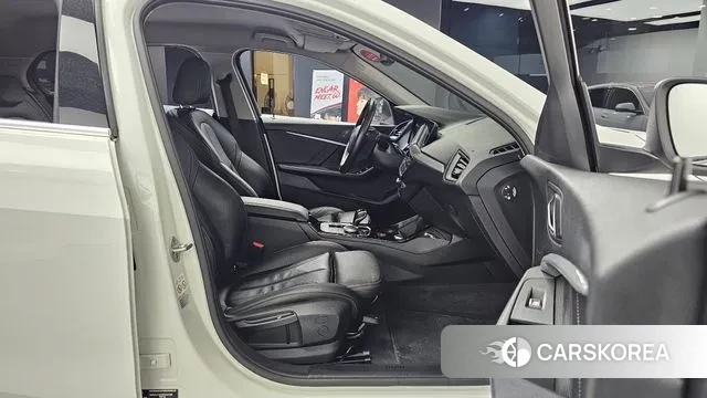 BMW 1 Series (F40) 2022 Белый из Кореи, фото 3