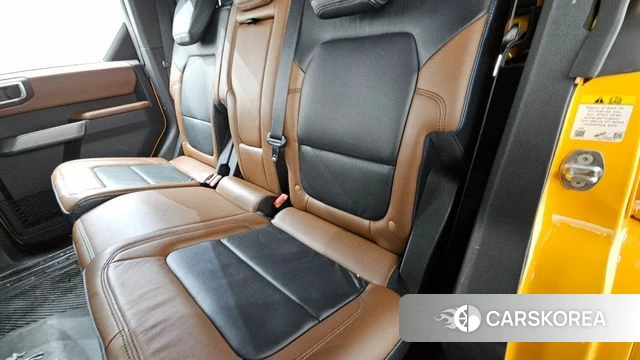 Ford Bronco 6th Generation 2022 Желтый из Кореи, фото 3