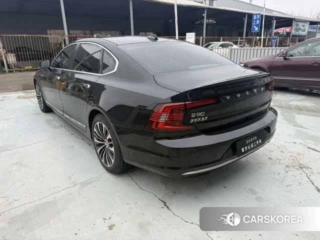 Volvo S90 2022 Черный из Китая, фото 3