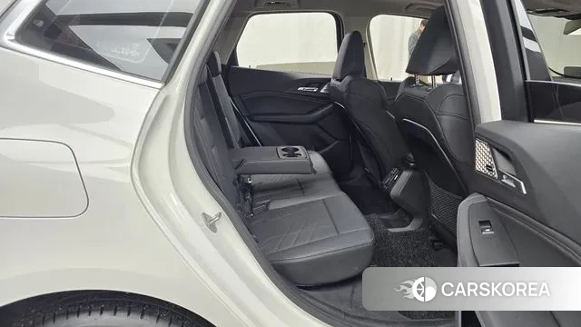 BMW 2 Series Active Tourer (U06) 2023 Белый из Кореи, фото 3