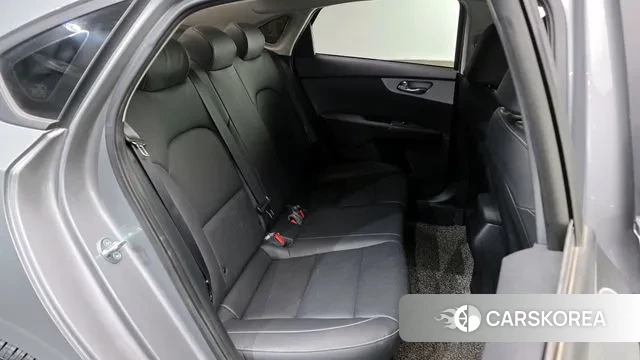 Kia The New K3 2nd generation 2021 Серебристо-серый из Кореи, фото 3