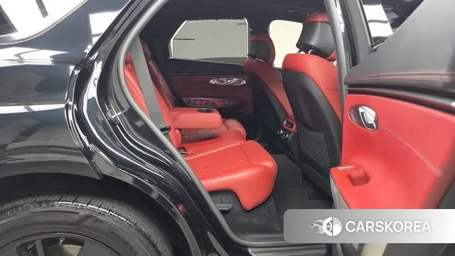 Genesis GV70 2021 Черный из Кореи, фото 3