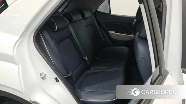 Hyundai Venue 2023 Белый из Кореи, фото 3