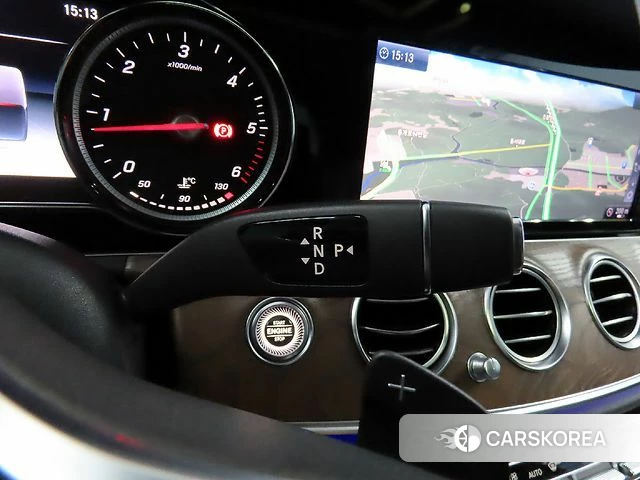 Mercedes-Benz E-Class W213 2020 Белый из Кореи, фото 3