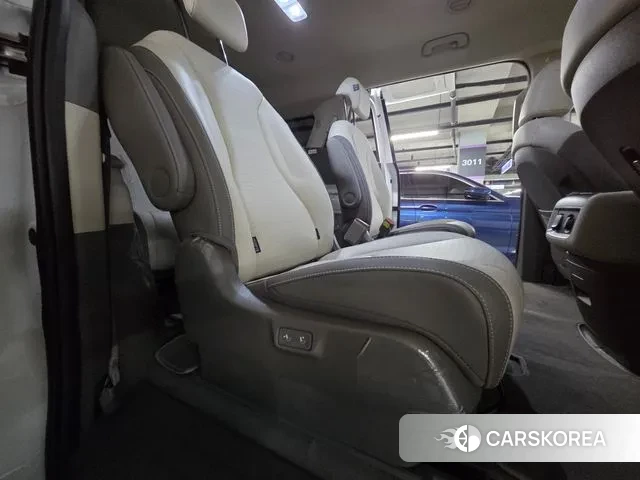 Kia The New Carnival 4th Generation 2024 Белый из Кореи, фото 3