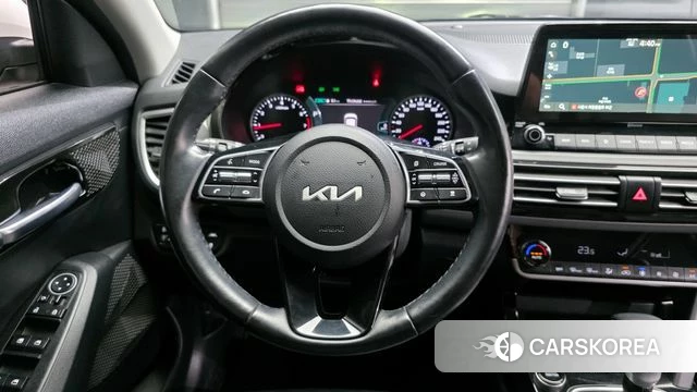 Kia Seltos 2022 Белый из Кореи, фото 3