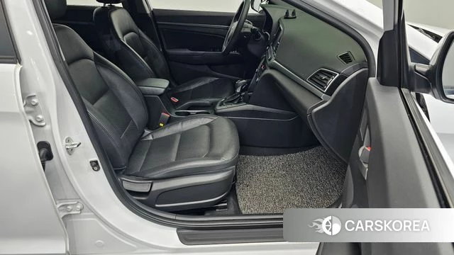 Hyundai Avante AD 2018 Белый из Кореи, фото 3