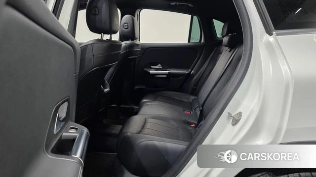 Mercedes-Benz GLA - Class H247 2021 Белый из Кореи, фото 3