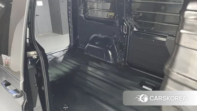 Hyundai Staria 2023 Синий из Кореи, фото 3