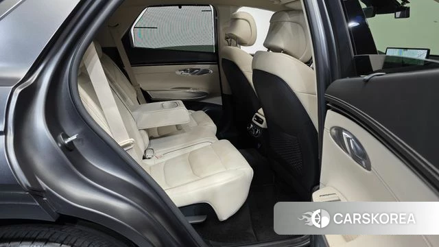 Genesis GV70 2022 Серый из Кореи, фото 3