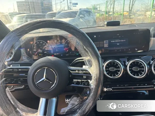 Mercedes-Benz CLA-Class C118 2025 Черный из Кореи, фото 3