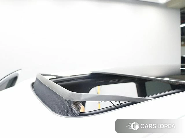 Volvo XC60 second Generation 2024 Белый из Кореи, фото 3