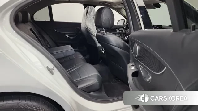 Mercedes-Benz C-Class W205 2019 Белый из Кореи, фото 3