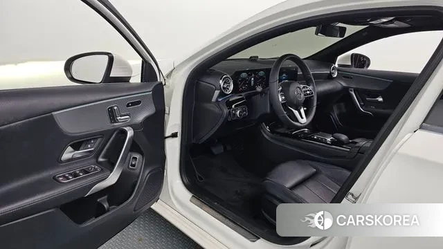 Mercedes-Benz A-Class W177 2020 Белый из Кореи, фото 3