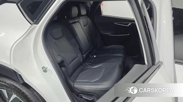 Kia EV6 2024 Белый из Кореи, фото 3