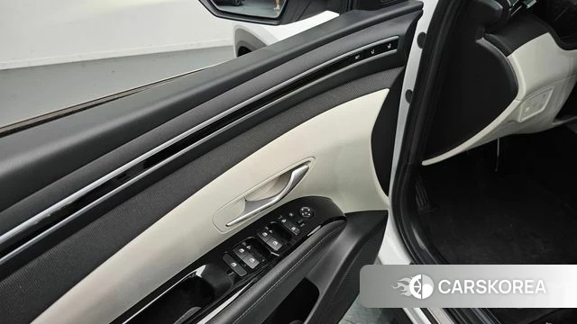Hyundai Tucson Hybrid (NX4) 2023 Белый из Кореи, фото 3