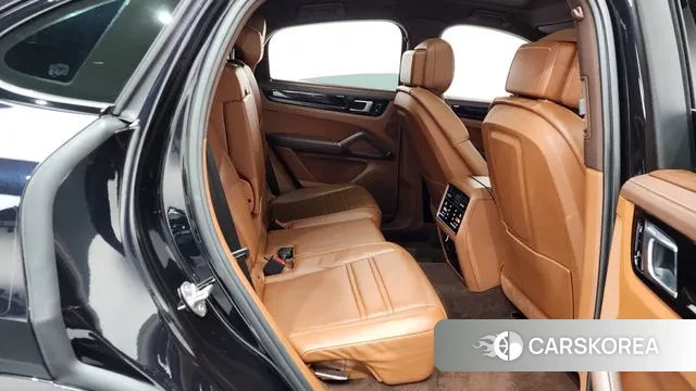 Porsche Cayenne (PO536) 2021 Черный из Кореи, фото 3