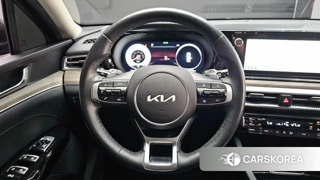 Kia K5 3rd generation 2023 Черный из Кореи, фото 3