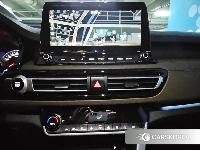 Kia Seltos 2020 Жемчужный цвет из Кореи, фото 3