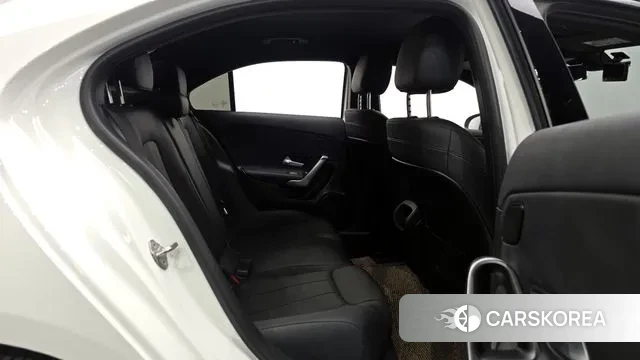 Mercedes-Benz A-Class W177 2021 Белый из Кореи, фото 3