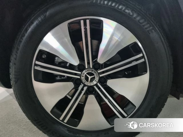 Mercedes-Benz EQB X243 2024 Белый из Кореи, фото 3