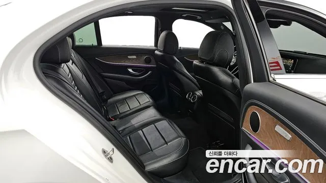 Mercedes-Benz E-Class W213 2022 Белый из Кореи, фото 3