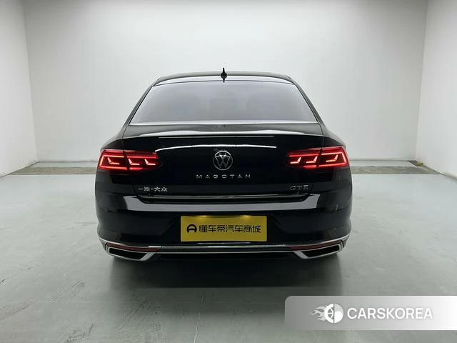 Volkswagen Magotan PHEV 2022 Черный из Китая, фото 3