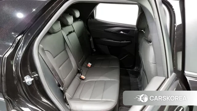 Chevrolet (GM Daewoo) The New Trail Blazer 2023 Черный из Кореи, фото 3