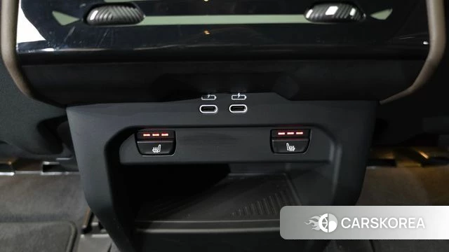 BMW 5 Series (G60) 2025 Светло-серебряный цвет из Кореи, фото 3