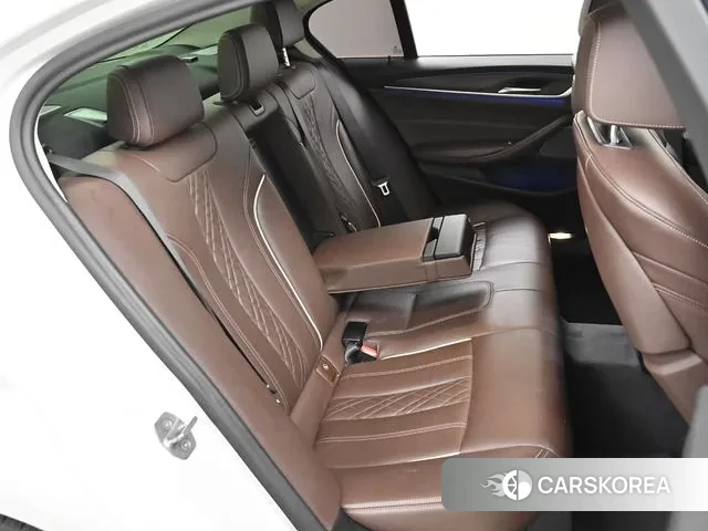 BMW 5 Series (G30) 2020 Белый из Кореи, фото 3