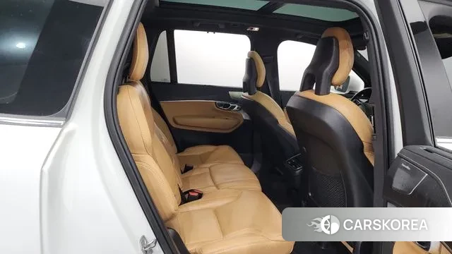 Volvo XC90 second Generation 2021 Белый из Кореи, фото 3