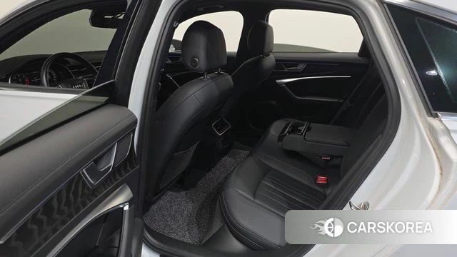 Audi A6 (C8) 2021 Белый из Кореи, фото 3
