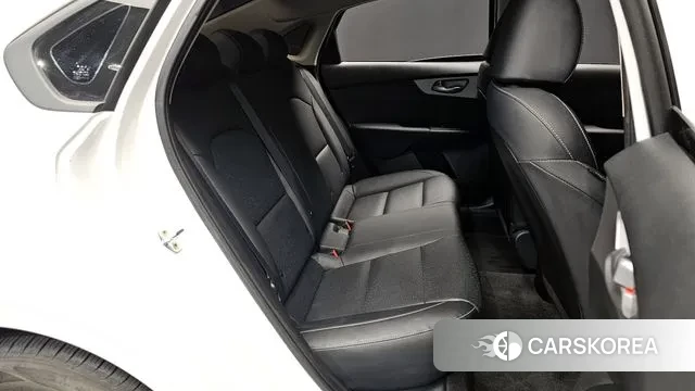 Kia The New K3 2nd generation 2021 Белый из Кореи, фото 3