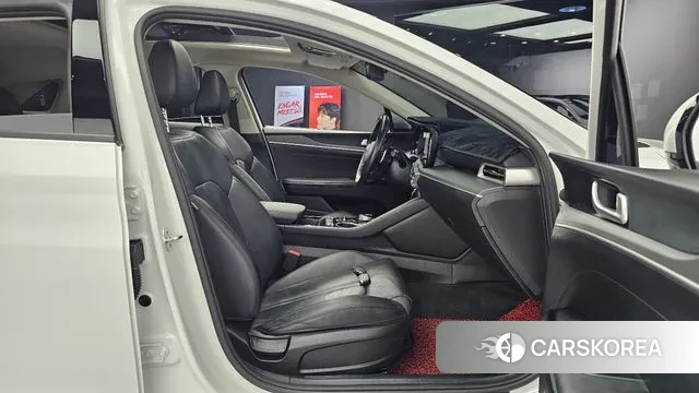 Kia K5 3rd generation 2023 Белый из Кореи, фото 3