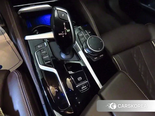 BMW 5 Series (G30) 2022 Черный из Кореи, фото 3