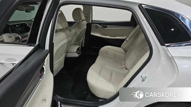 Hyundai The New Grandeur IG Hybrid 2021 Белый из Кореи, фото 3