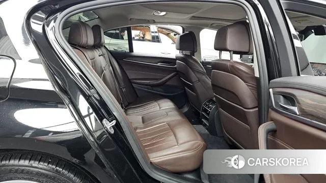 BMW 5 Series (G30) 2019 Черный из Кореи, фото 3