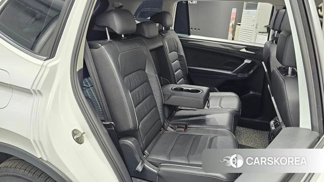 Volkswagen Tiguan Allspace 2020 Белый из Кореи, фото 3