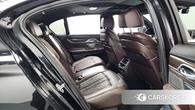 BMW 7 Series (G11) 2022 Черный из Кореи, фото 3