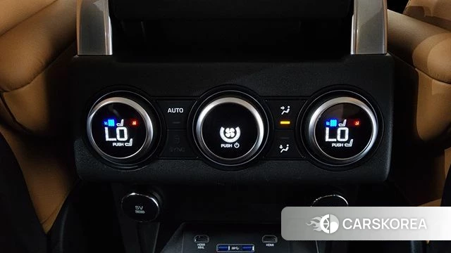 Land Rover Discovery 5 2019 Белый из Кореи, фото 3