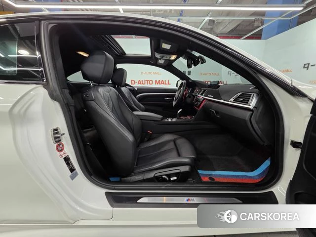 BMW 4 Series (F32) 2018 Белый из Кореи, фото 3