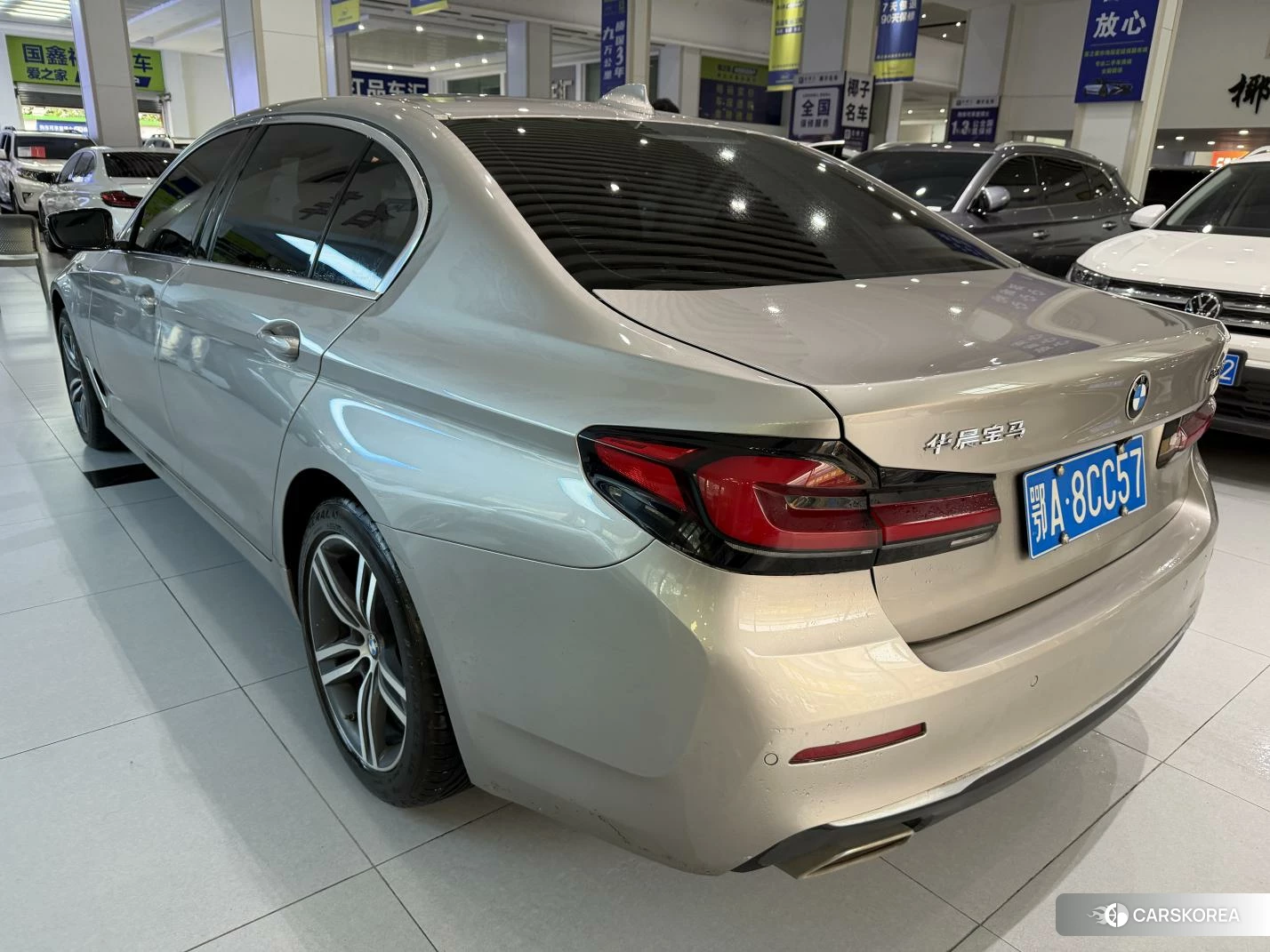 BMW 5 series 2020 Шампань из Китая, фото 3