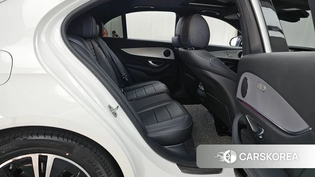 Mercedes-Benz E-Class W213 2020 Белый из Кореи, фото 3